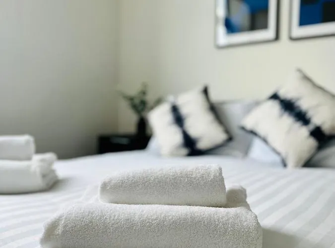 Fabulous One Bedroom Apartment Near Old Trafford Stadium